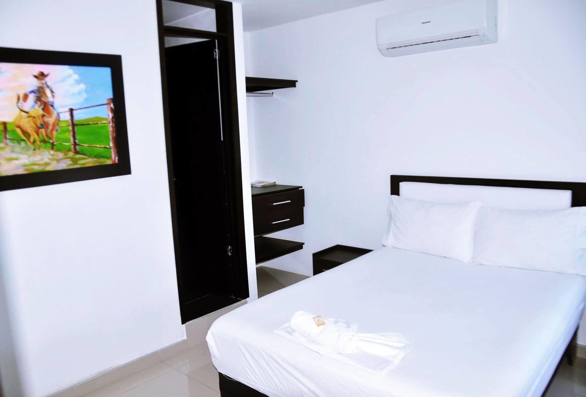 Hotel Azulejo Del Llano Yopal Ngoại thất bức ảnh
